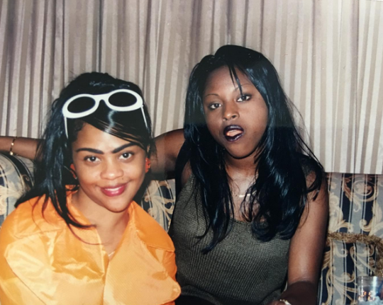 lil-kim-and-foxy-browm-mefeater