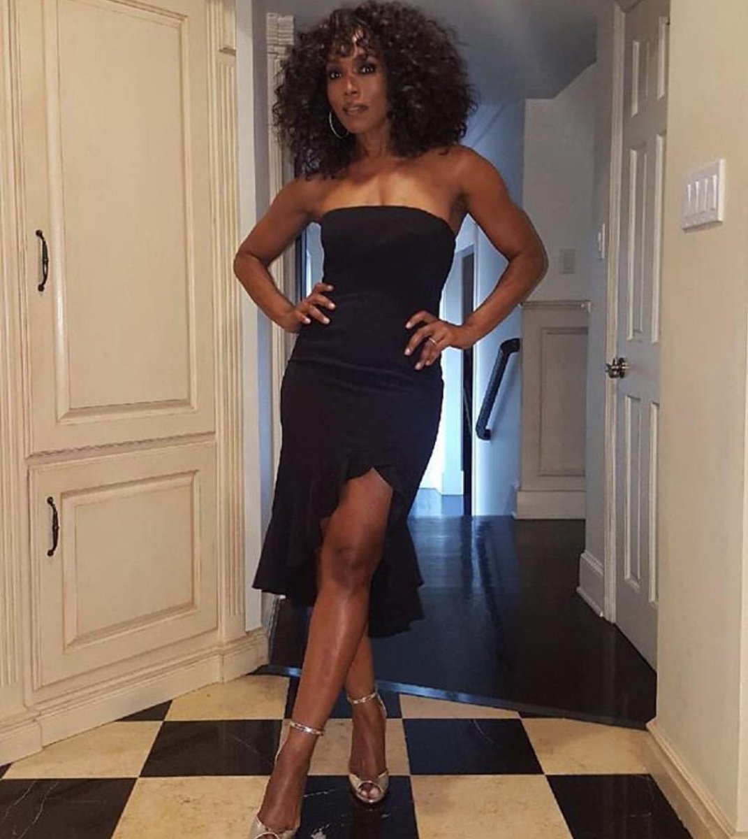 Angela Bassett, MEFeater's Looks of the Week