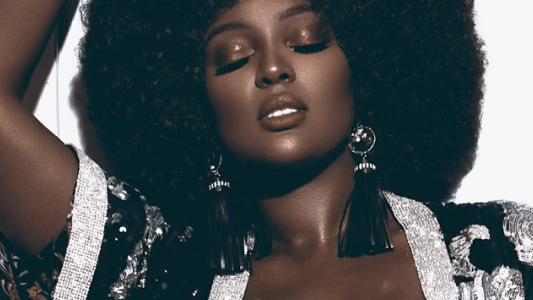 Amara La Negra Insecure