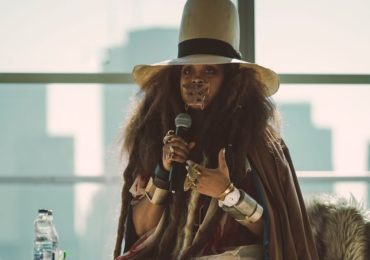 Afrochic Erykah Badu