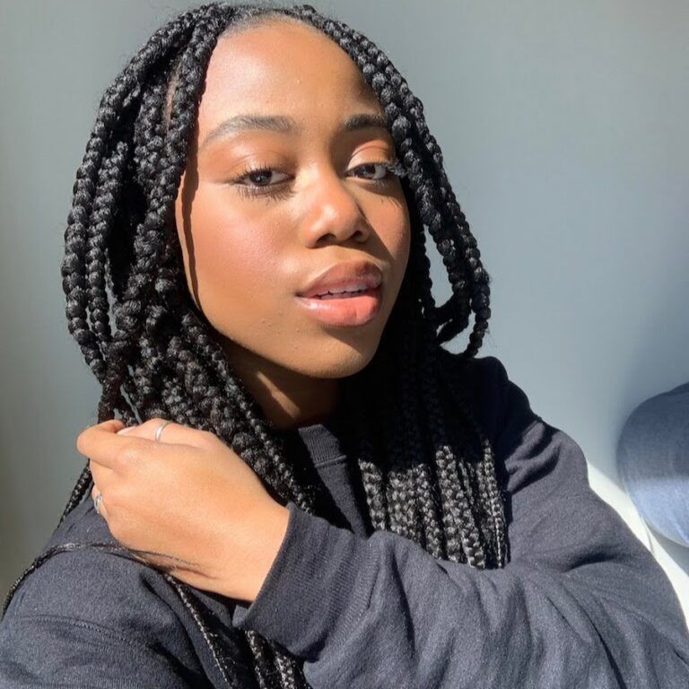 8 Black Female YouTubers’ to Put on Your Radar! MEFeater