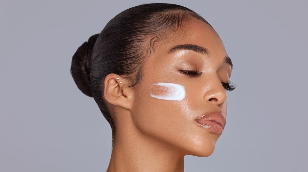 Skincare Upgrade: 5 Tips to Prevent Dry Skin and Preserve Your Melanin in the Winter