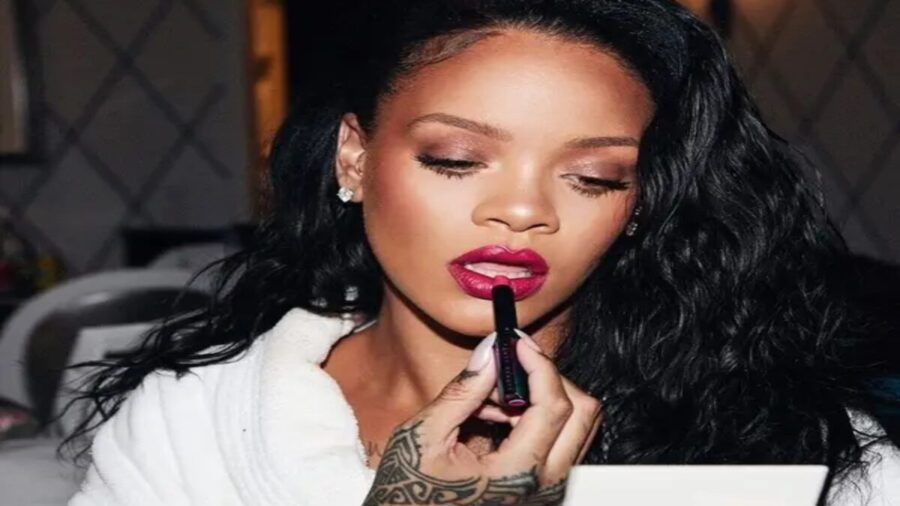 The 6 Lipsticks Every Girl Needs