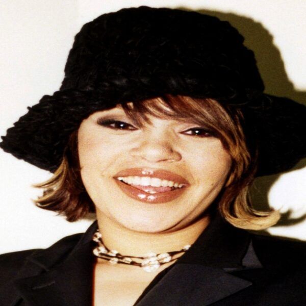 Singer Faith Evans (Faith Renée Evans) poses for photos in between takes of filming the tribute video for the Notorious B.I.G.