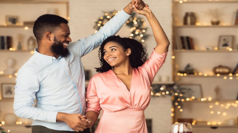 Love With Confidence: 5 Ways Tips To Properly Vet Your Romantic Interests